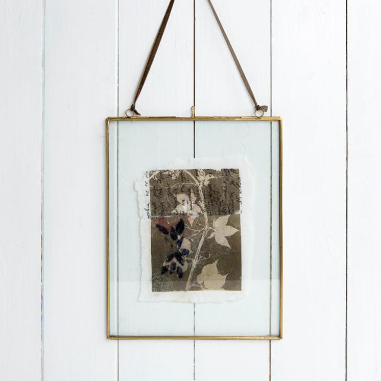 Double sided glass and brass metal hanging frame (25 x 20cm)