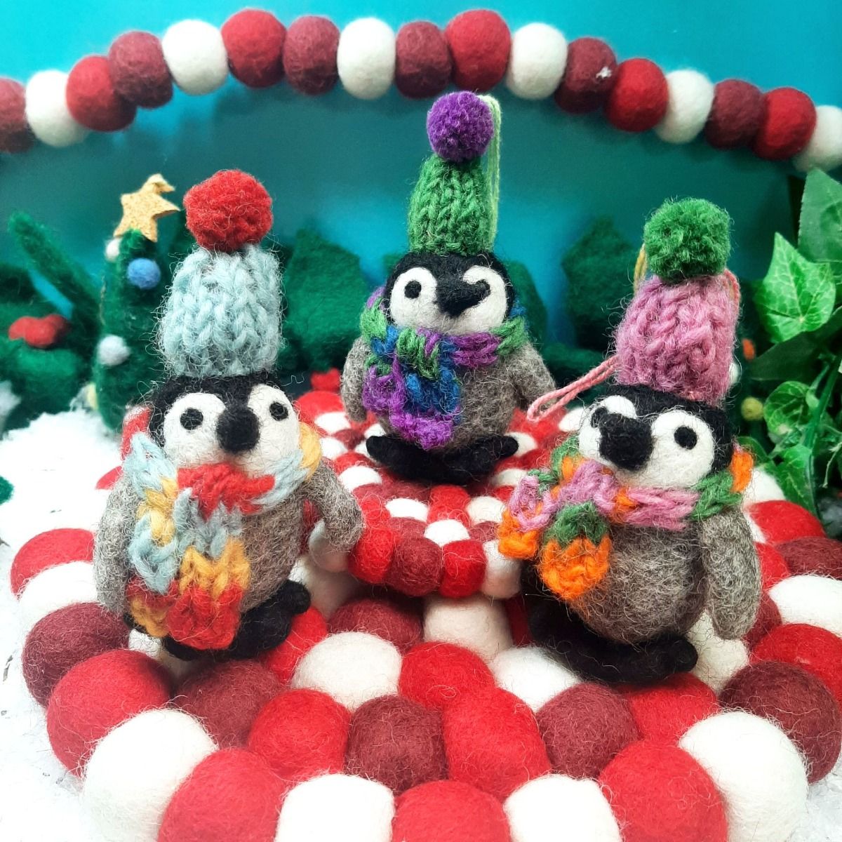 Handmade Felt Frosty Penguins Hanging Felt (Random Pick)