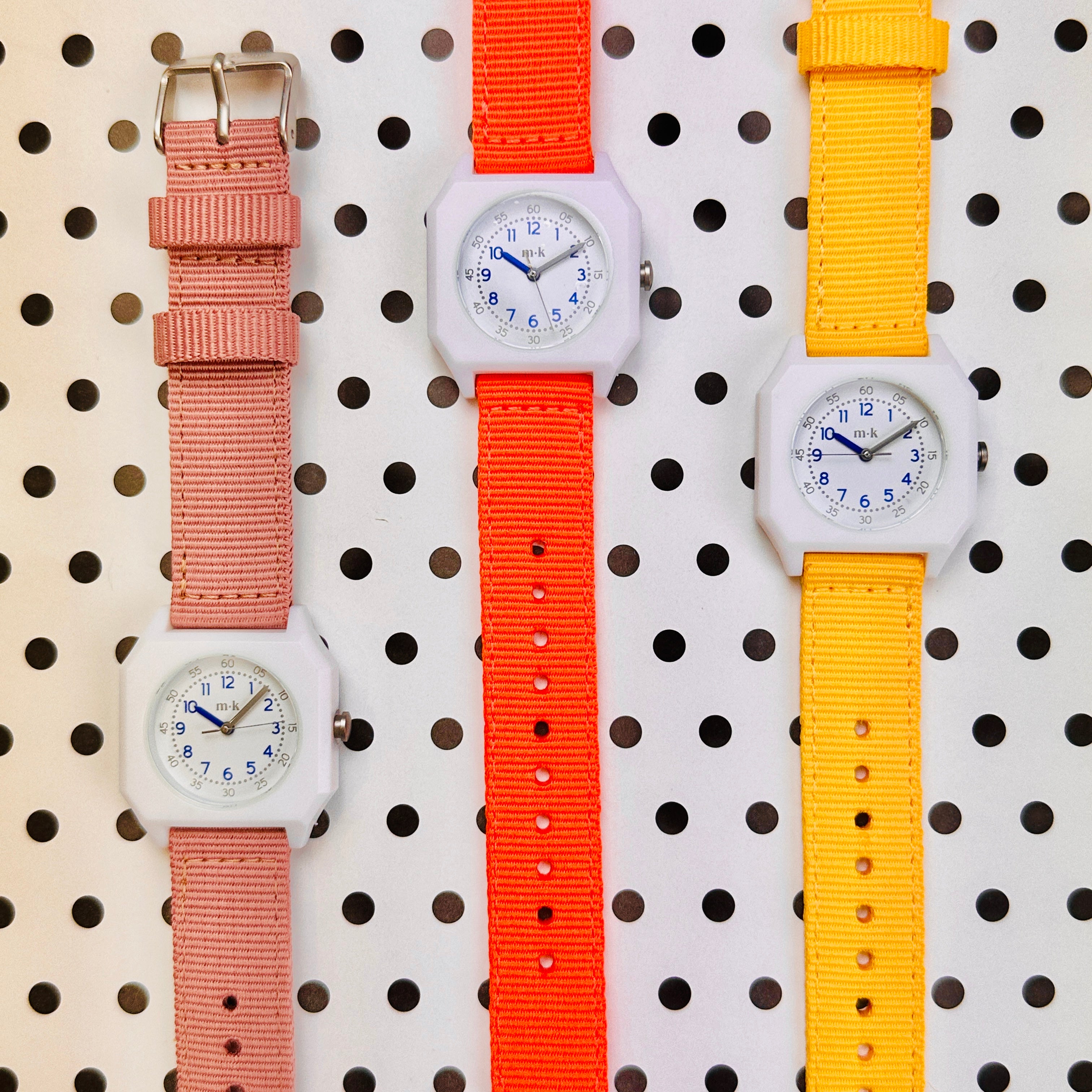Kid watch - Basics (Available in 3 colors)