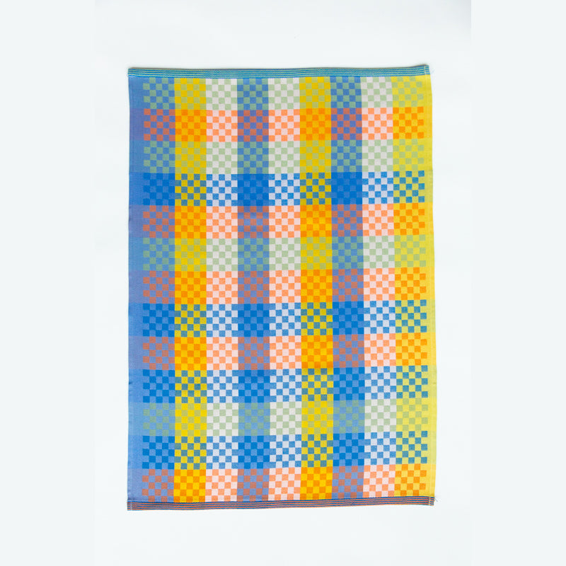 #17B checkered check tea towel