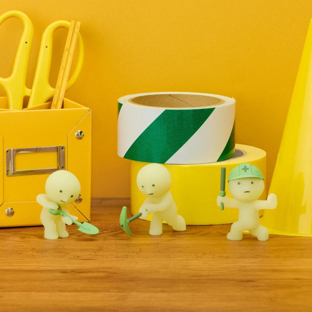 Smiski GLOW IN THE DARK (Blindbox) - Under Construction