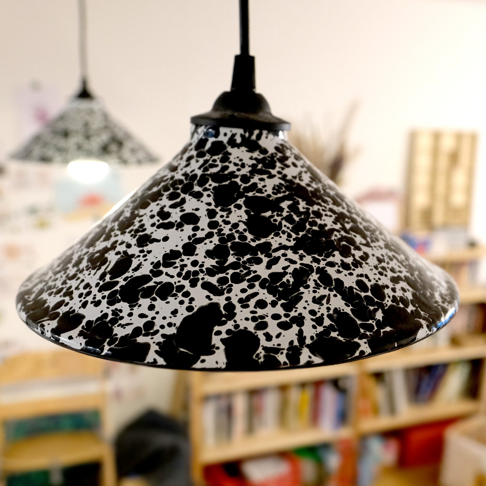 Lampenschirm aus Emaille